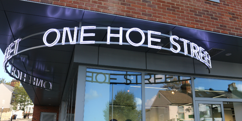 One Hoe Street